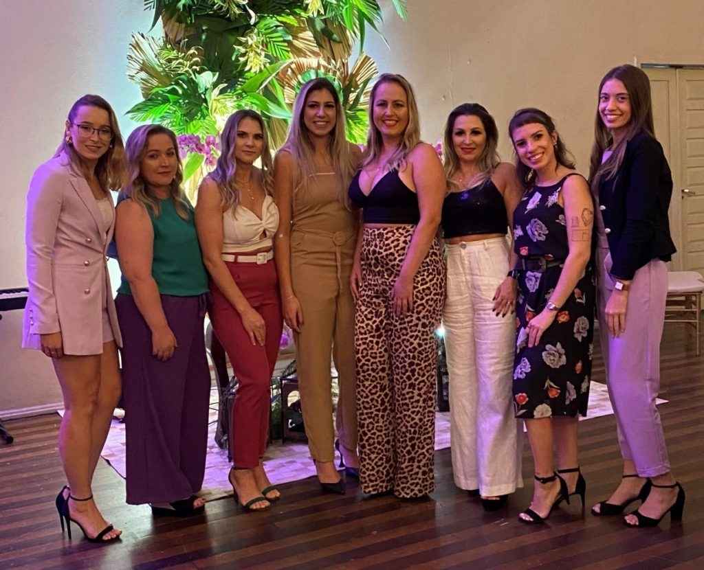 London Cosméticos participa do Chá em prol da Rede Feminina de Combate ao Câncer de Brusque
