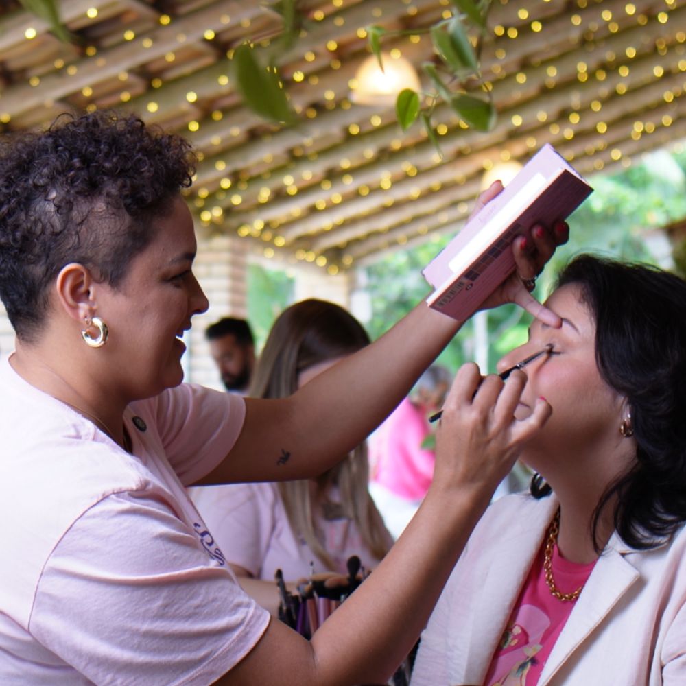 Campanha de Outubro Rosa Dlima Cosmeticos Todos por Elas